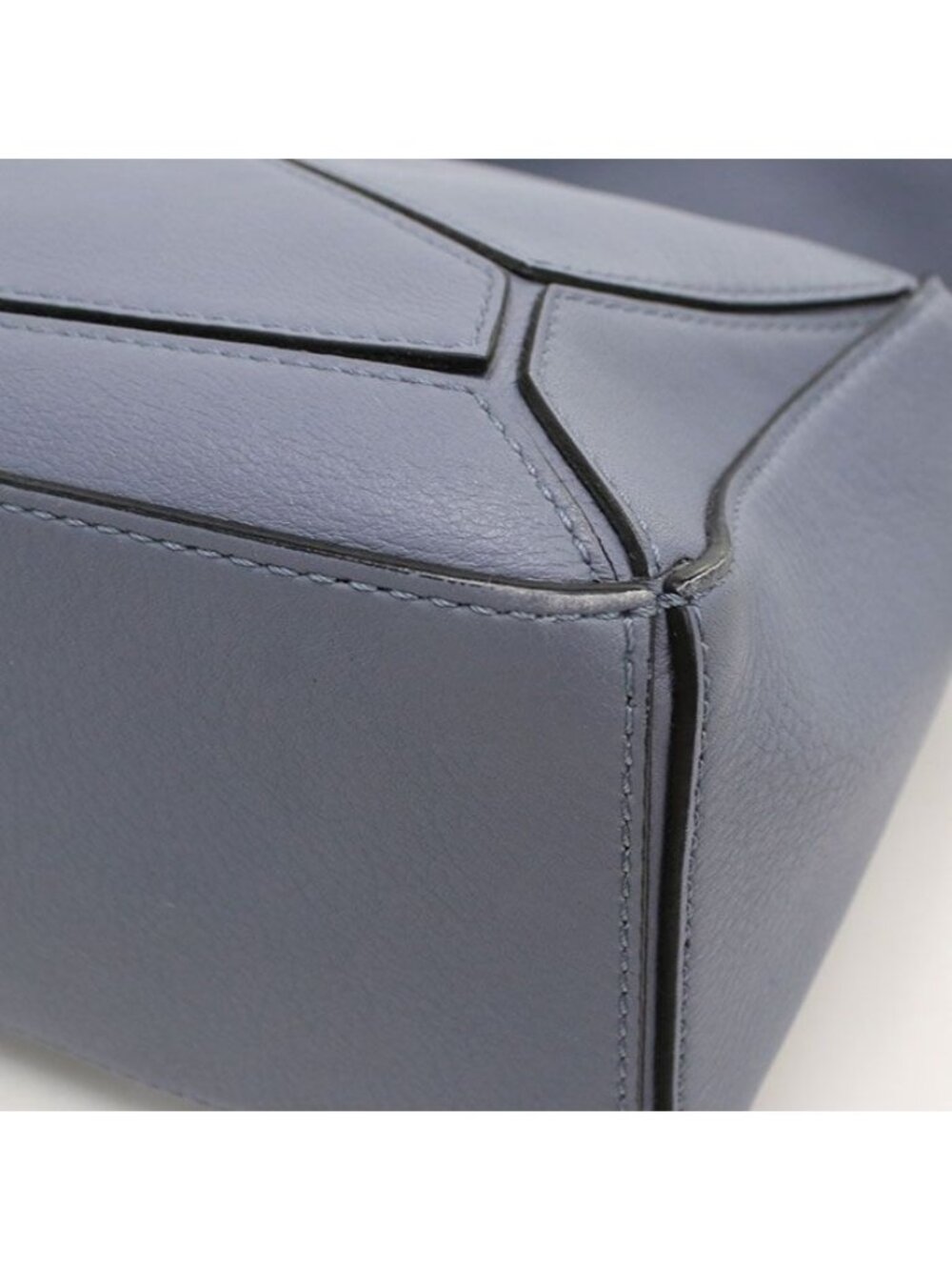 Loewe Small 2-Way Puzzle Handbag Calfskin - Picture 6 of 9
